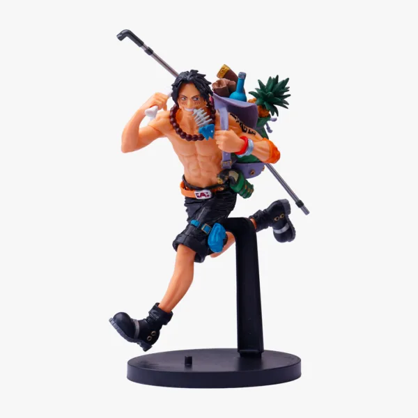 Ace Adventurer Fish & Pipe Figure